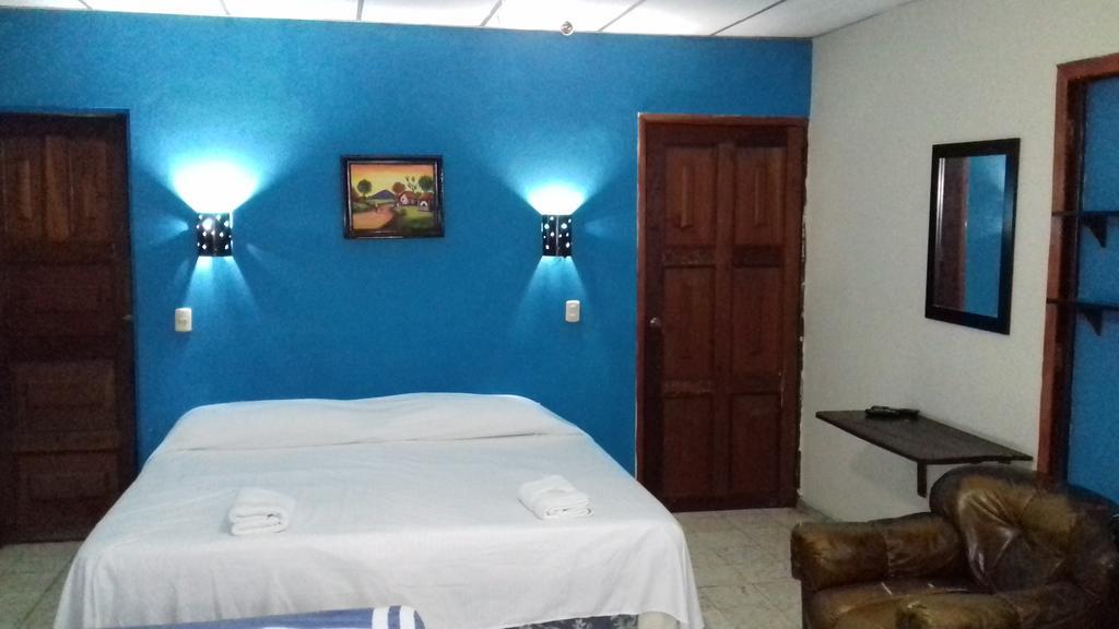 Hostal Dona Marta San Salvador Camera foto